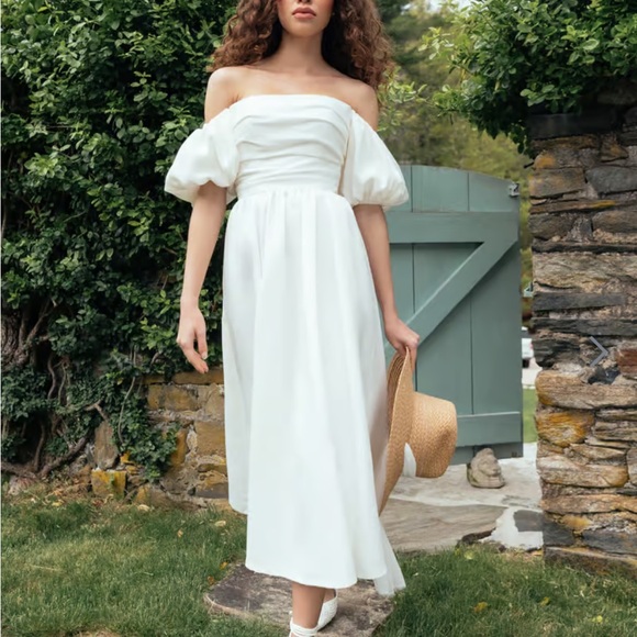 Jenny Yoo Dresses & Skirts - Jenny Yoo Off-Shoulder White Dress elopement dress with removable sleeves